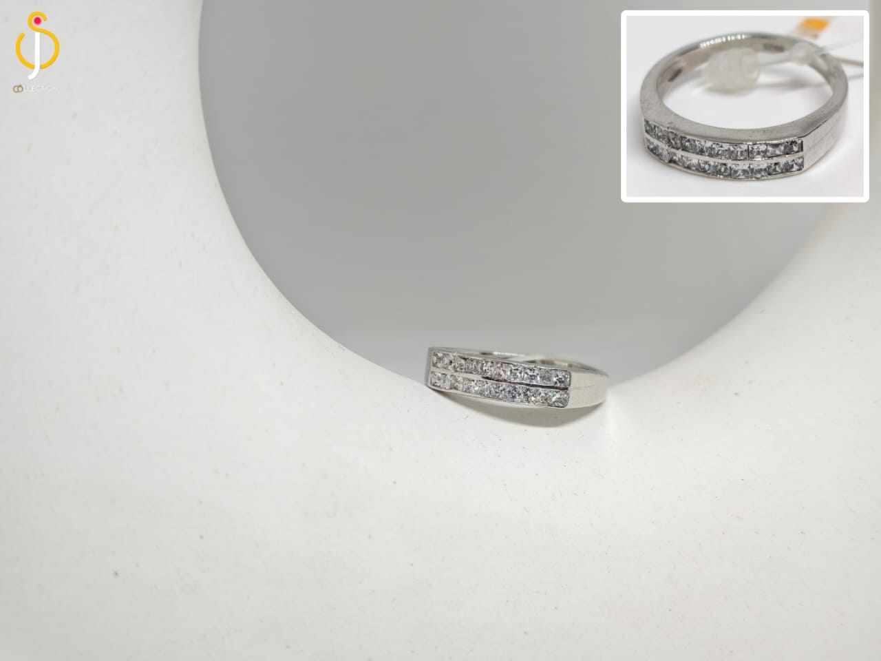The Dual Eternity Ring